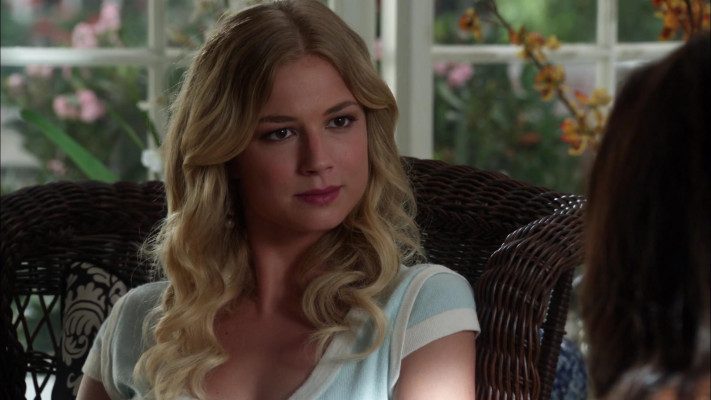 Emily VanCamp - Revenge (2012) 2x03 &#039;Confidence&#039;