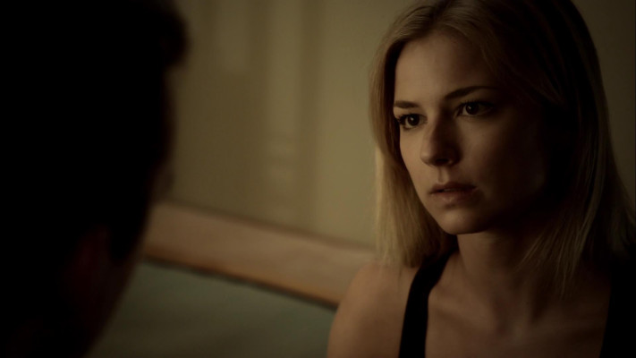 Emily VanCamp - Revenge (2012) 2x03 &#039;Confidence&#039;