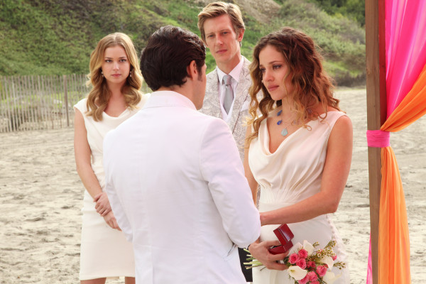 Emily VanCamp - Revenge (2013) 2x13 &#039;Union&#039;