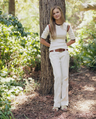 Emily van Camp pic #299926