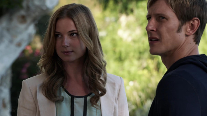 Emily VanCamp - Revenge (2013) 3x01 &#039;Fear&#039;