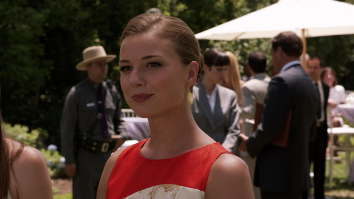 Emily VanCamp - Revenge (2013) 3x01 &#039;Fear&#039;