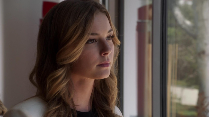 Emily VanCamp - Revenge (2013) 3x02 &#039;Sin&#039;