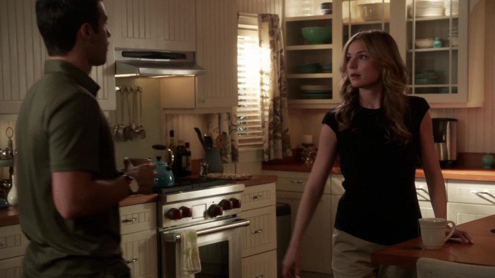 Emily VanCamp - Revenge (2013) 3x02 &#039;Sin&#039;