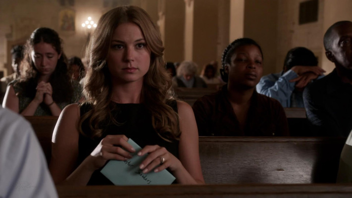 Emily VanCamp - Revenge (2013) 3x02 &#039;Sin&#039;
