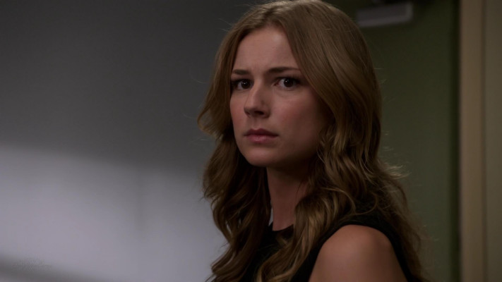 Emily VanCamp - Revenge (2013) 3x02 &#039;Sin&#039;