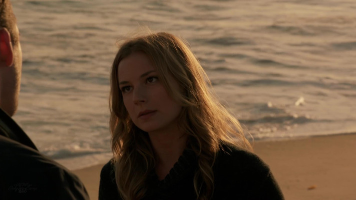 Emily VanCamp - Revenge (2013) 3x03 &#039;Confession&#039;
