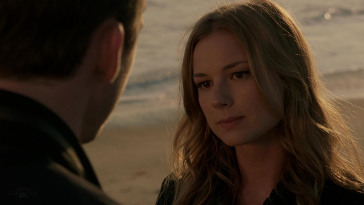 Emily VanCamp - Revenge (2013) 3x03 &#039;Confession&#039;