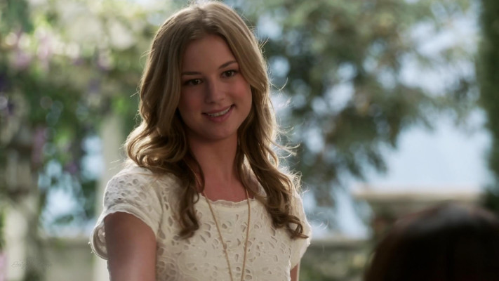 Emily VanCamp - Revenge (2013) 3x03 &#039;Confession&#039;