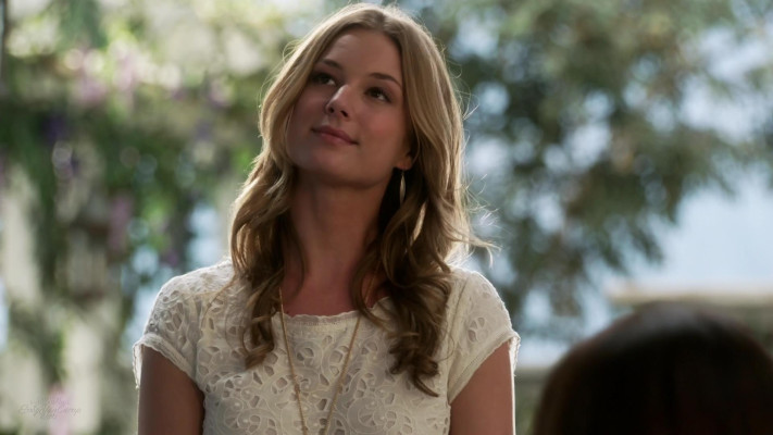 Emily VanCamp - Revenge (2013) 3x03 &#039;Confession&#039;