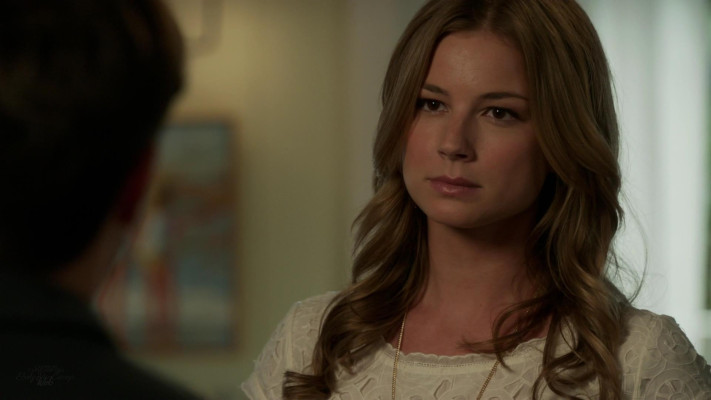 Emily VanCamp - Revenge (2013) 3x03 &#039;Confession&#039;