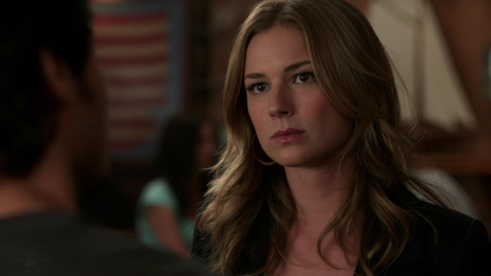 Emily VanCamp - Revenge (2013) 3x03 &#039;Confession&#039;