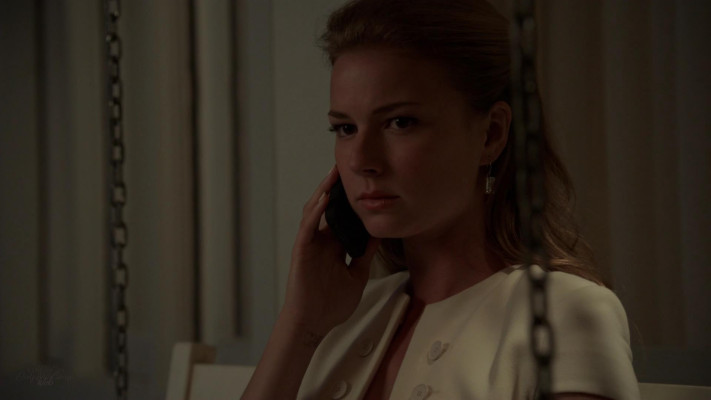 Emily VanCamp - Revenge (2013) 3x03 &#039;Confession&#039;