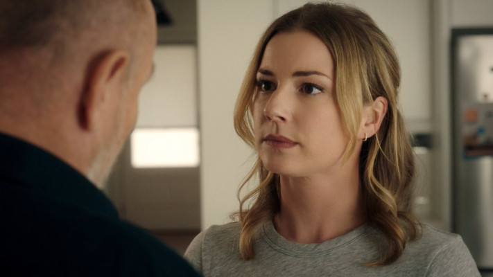 Emily VanCamp - The Resident (2019) 3x08 &#039;Peking Duck Day&#039;