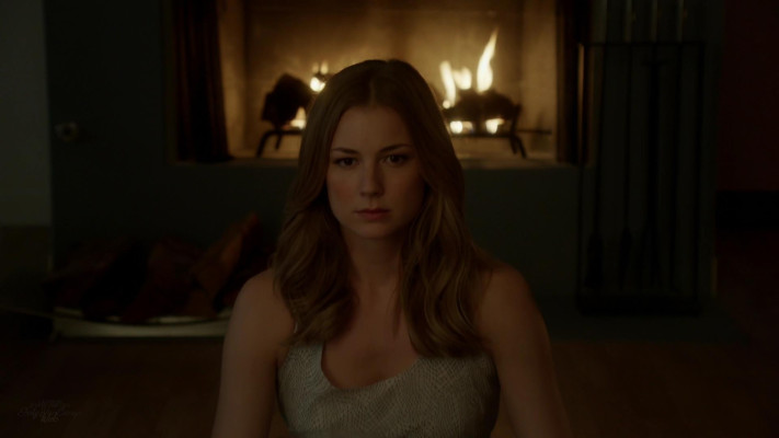 Emily VanCamp - Revenge (2013) 3x09 &#039;Surrender&#039;