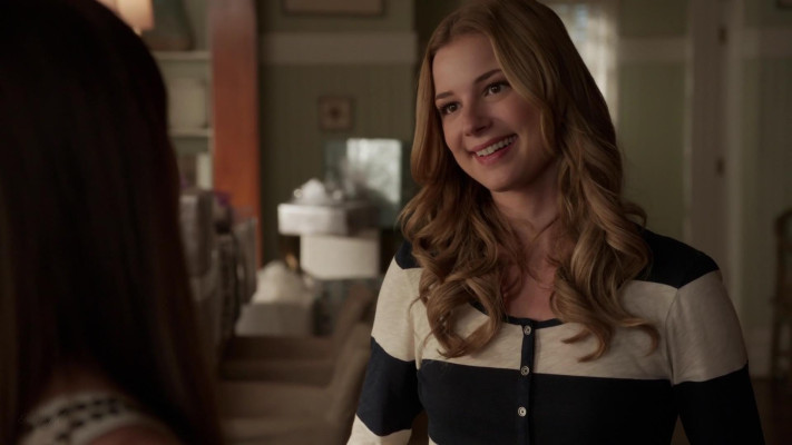 Emily VanCamp - Revenge (2013) 3x09 &#039;Surrender&#039;