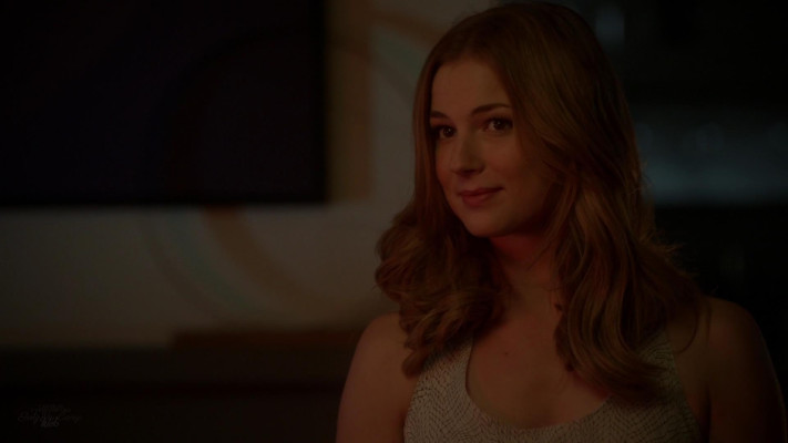 Emily VanCamp - Revenge (2013) 3x09 &#039;Surrender&#039;