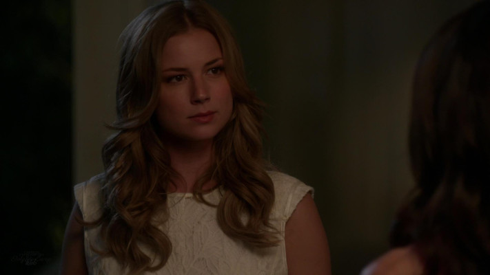 Emily VanCamp - Revenge (2013) 3x09 &#039;Surrender&#039;