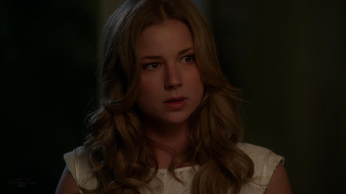 Emily VanCamp - Revenge (2013) 3x09 &#039;Surrender&#039;