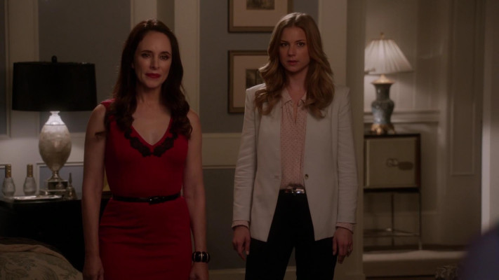 Emily VanCamp - Revenge (2013) 3x09 &#039;Surrender&#039;
