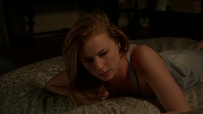 Emily VanCamp - Revenge (2014) 3x13 &#039;Hatred&#039;
