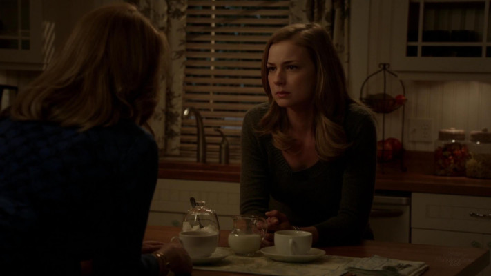 Emily VanCamp - Revenge (2014) 3x16 &#039;Disgrace&#039;