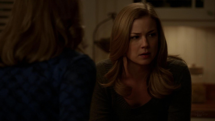 Emily VanCamp - Revenge (2014) 3x16 &#039;Disgrace&#039;