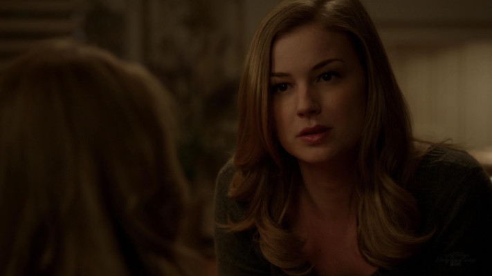 Emily VanCamp - Revenge (2014) 3x16 &#039;Disgrace&#039;