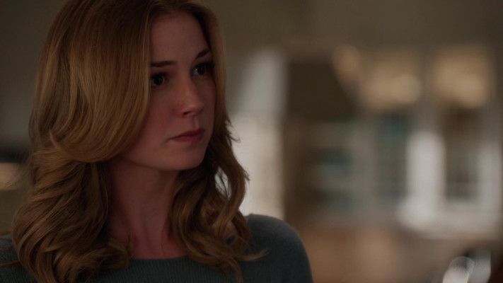 Emily VanCamp - Revenge (2014) 3x16 &#039;Disgrace&#039;