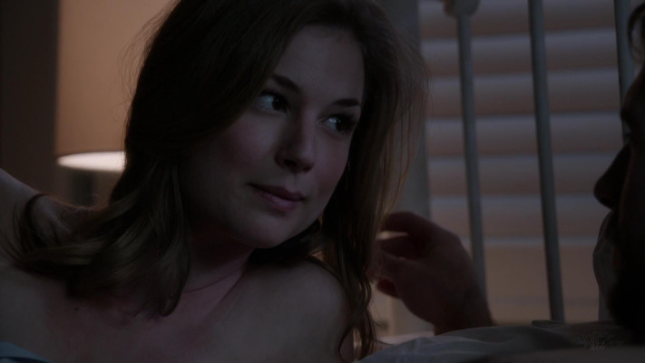 Emily VanCamp - Revenge (2014) 3x18 &#039;Blood&#039;