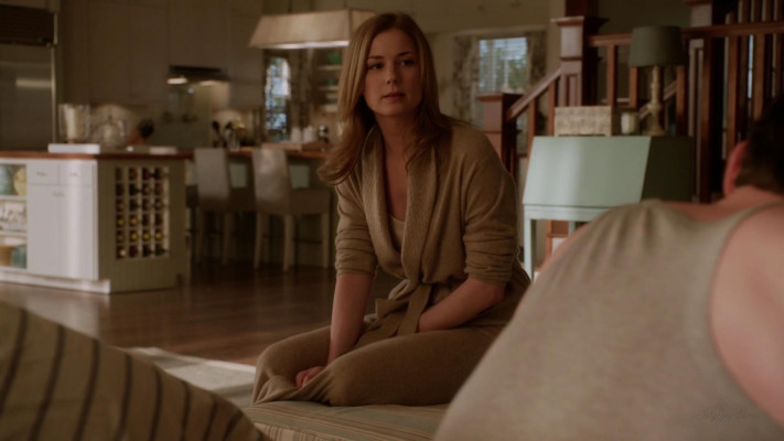 Emily VanCamp - Revenge (2014) 3x18 &#039;Blood&#039;