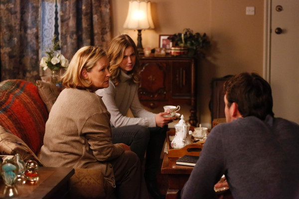 Emily VanCamp - Revenge (2014) 3x18 &#039;Blood&#039;