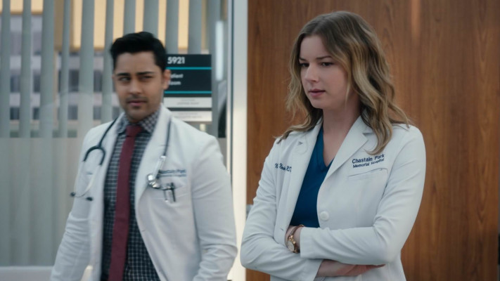 Emily VanCamp - The Resident (2020) 3x20 &#039;Burn it All Down&#039;