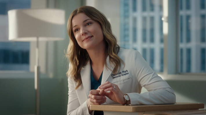 Emily VanCamp - The Resident (2020) 3x20 &#039;Burn it All Down&#039;