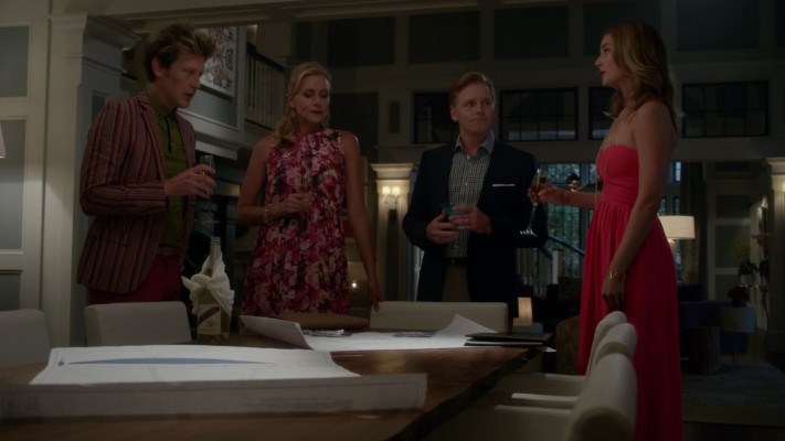 Emily VanCamp - Revenge (2014) 4x01 &#039;Renaissance&#039;