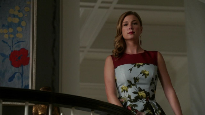 Emily VanCamp - Revenge (2014) 4x01 &#039;Renaissance&#039;