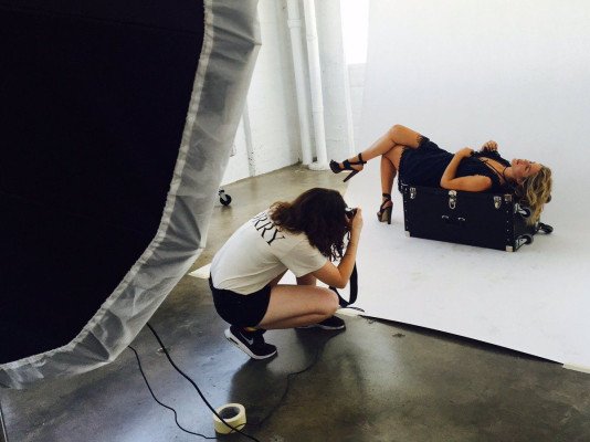 Emily Bett-Rickards pic #911315