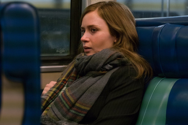 Emily Blunt - The Girl on the Train - Movie Stills