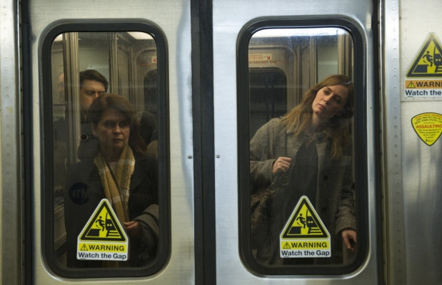 Emily Blunt - The Girl on the Train - Stills
