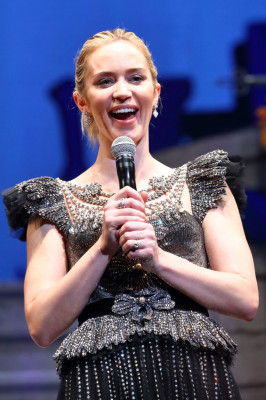 Emily Blunt – “Mary Poppins Return” Premiere in Tokyo