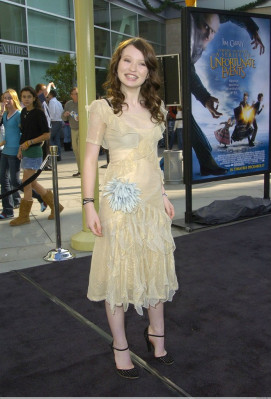 photo 22 in Emily Browning gallery [id708904] 2014-03-16 00:00:00