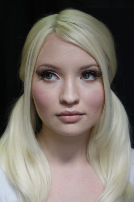 Emily Browning pic #829880