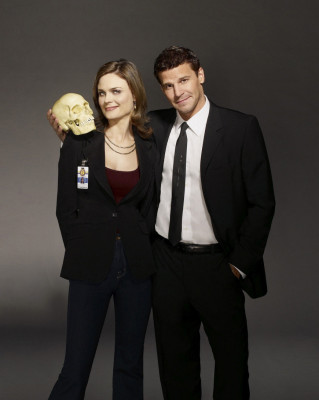 Emily Deschanel pic #294443