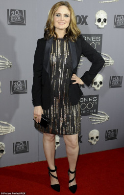 Emily Deschanel pic #779993