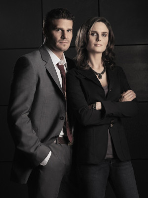 Emily Deschanel pic #940087