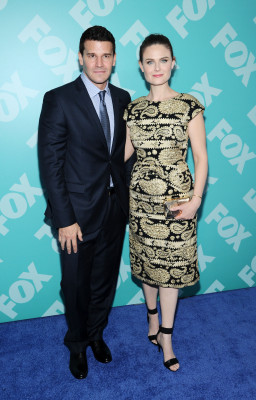 Emily Deschanel pic #648371