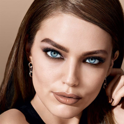 Emily DiDonato – Maybelline Photoshoots 2018
