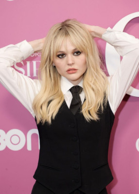 Emily Alyn Lind - &#039;Gossip Girl&#039; New York Premiere 06/30/2021