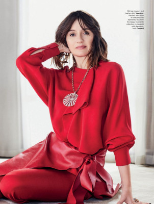 Emily Mortimer – Country & Town House January 2019 Issue