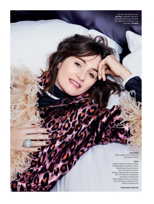 Emily Mortimer – Country & Town House January 2019 Issue